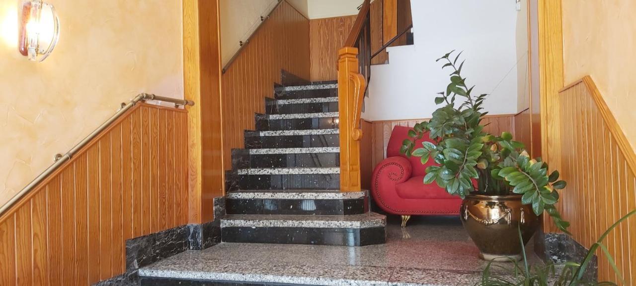 Comodo Apartamento Deltebre Dış mekan fotoğraf